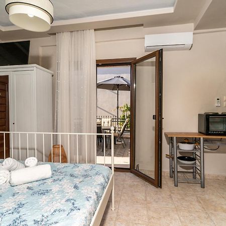 Villa Karolina Неа-Потідея Екстер'єр фото