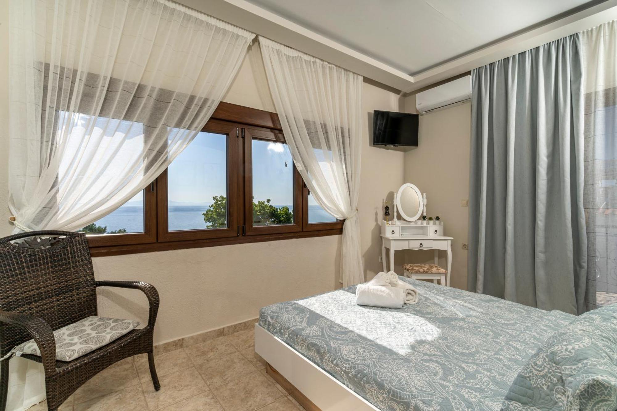 Villa Karolina Неа-Потідея Екстер'єр фото